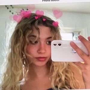 Meet your Posher, Mercedes